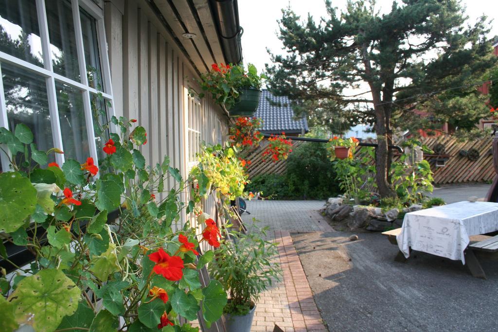 Vertshuset Fannarheimr - Bed &Breakfast Fannrem Exterior foto